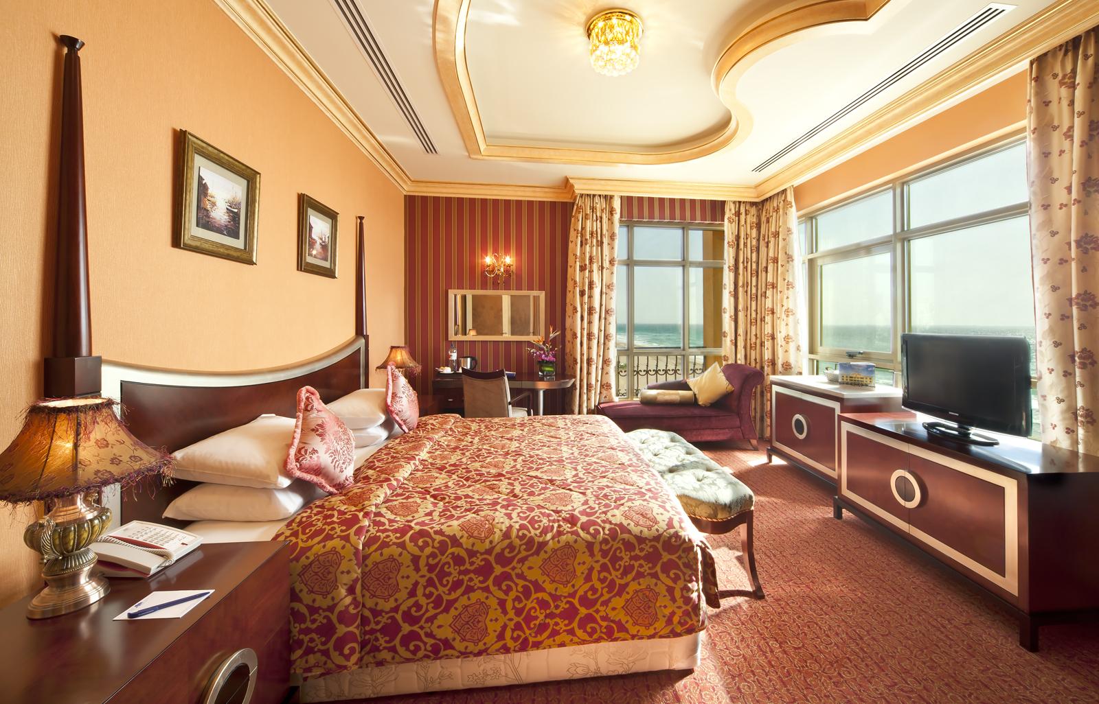 Sahara Beach Resort & Spa Sardzsa Kültér fotó A room at the hotel