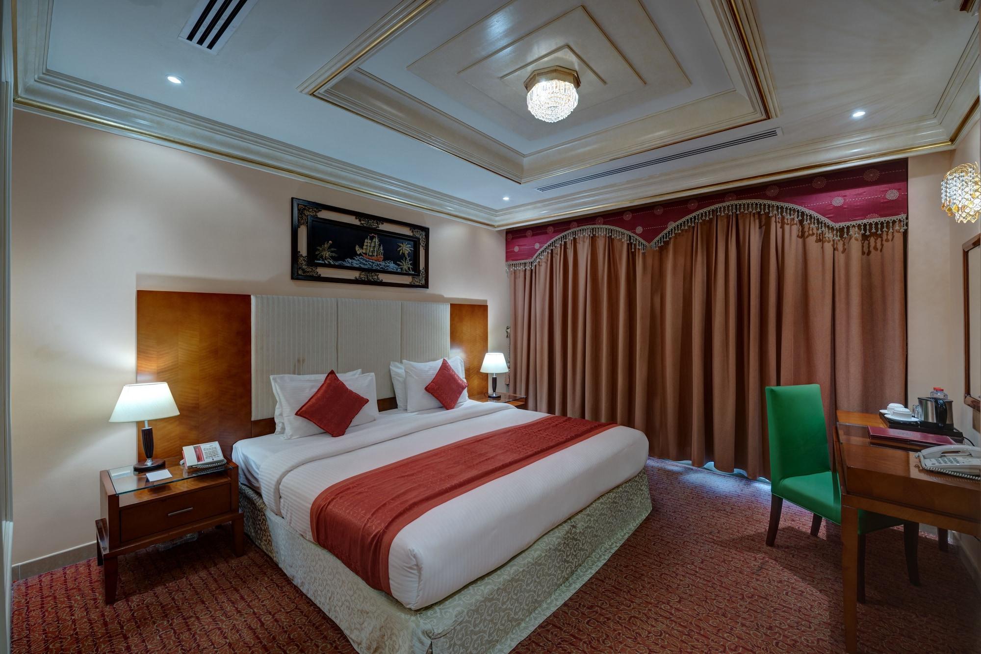 Sahara Beach Resort & Spa Sardzsa Kültér fotó A bedroom at the hotel
