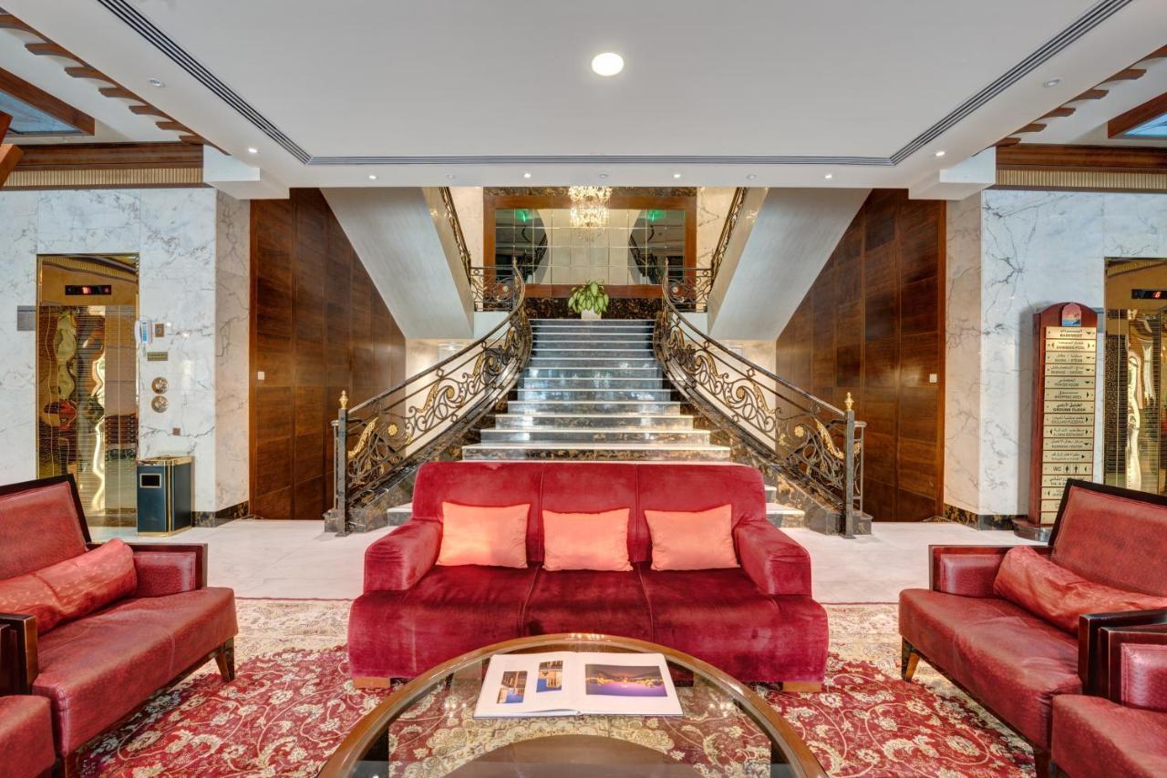 Sahara Beach Resort & Spa Sardzsa Kültér fotó The lobby of the hotel