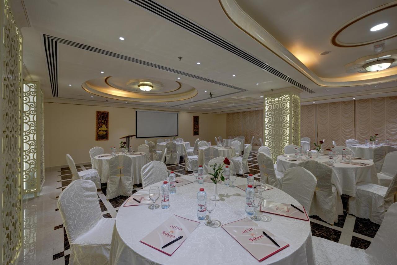 Sahara Beach Resort & Spa Sardzsa Kültér fotó The ballroom