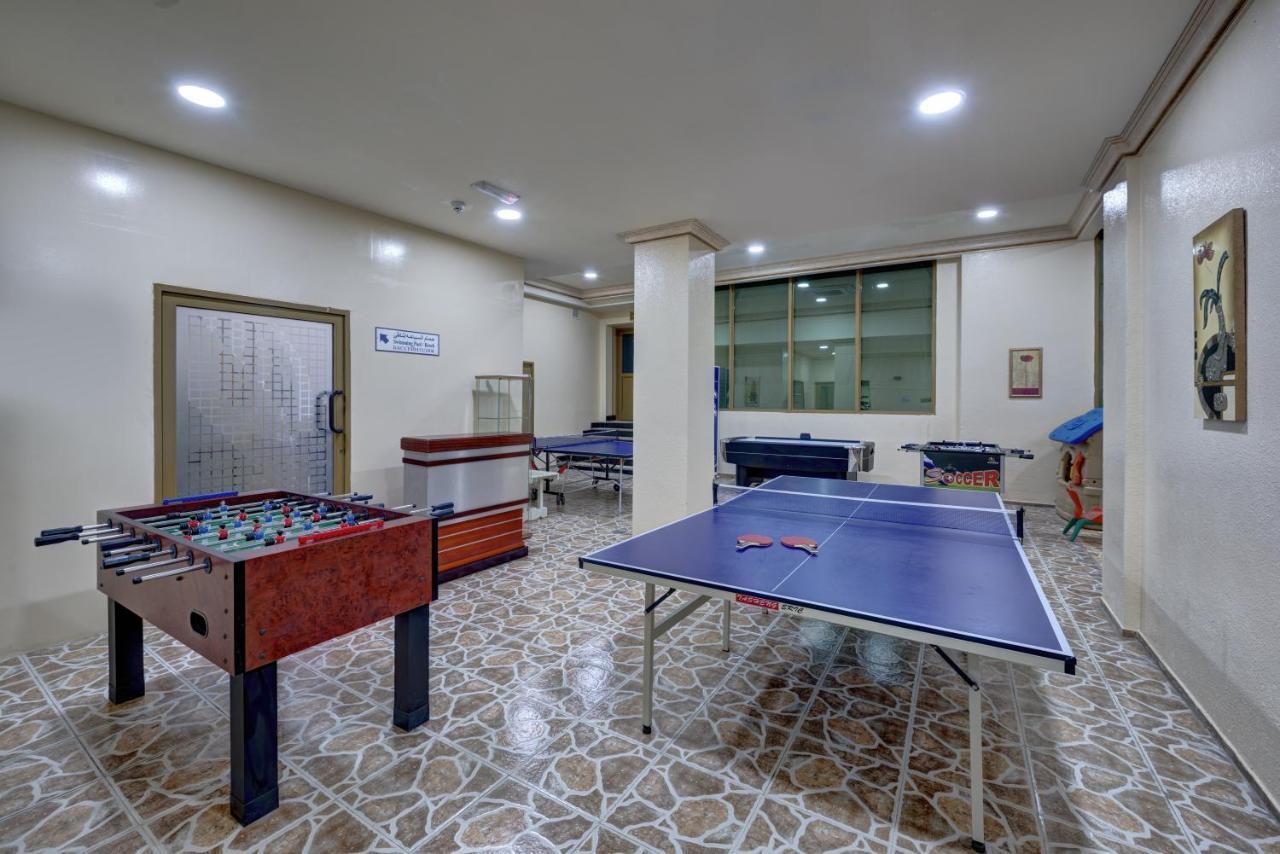 Sahara Beach Resort & Spa Sardzsa Kültér fotó Recreation room